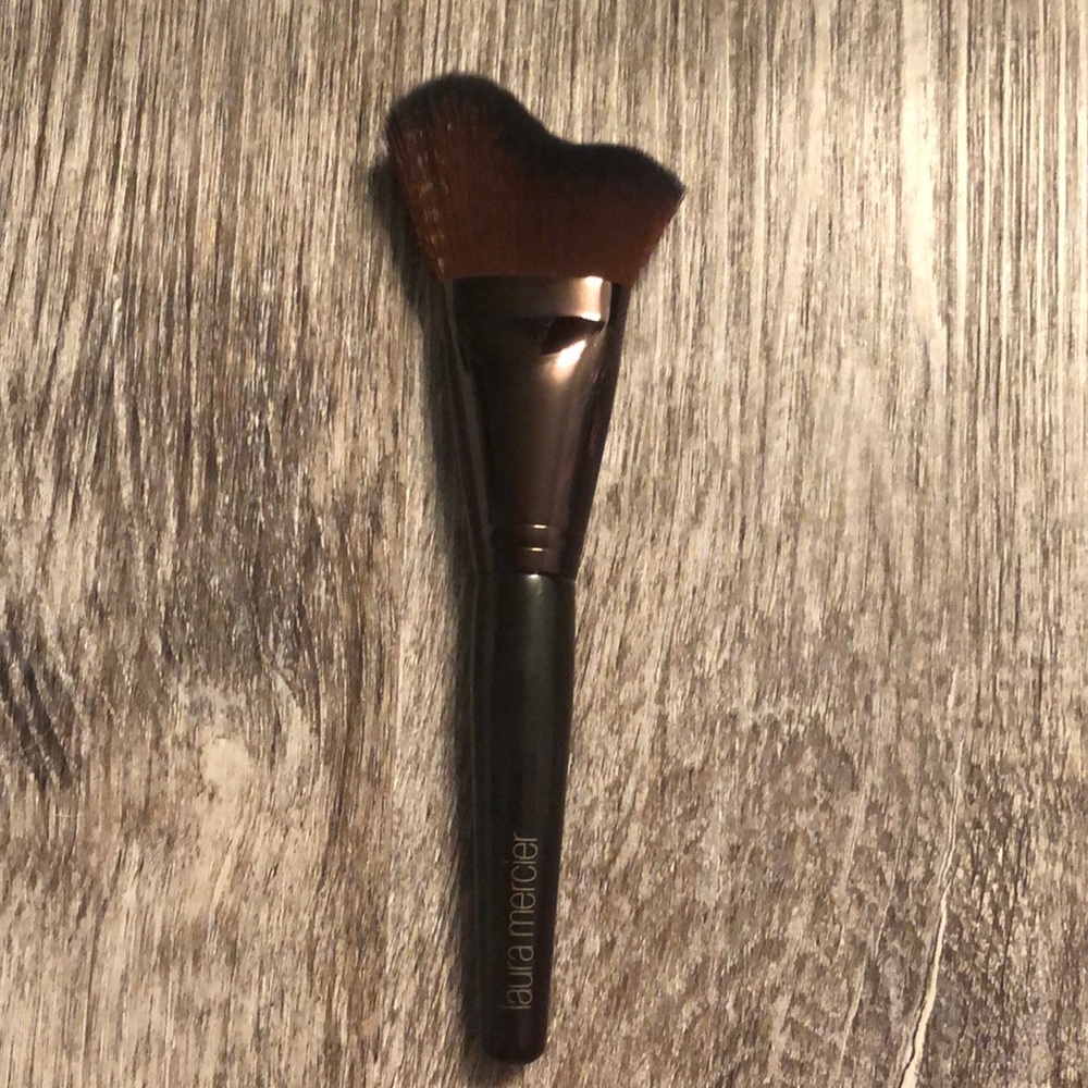 Laura Mercier makeup brush
